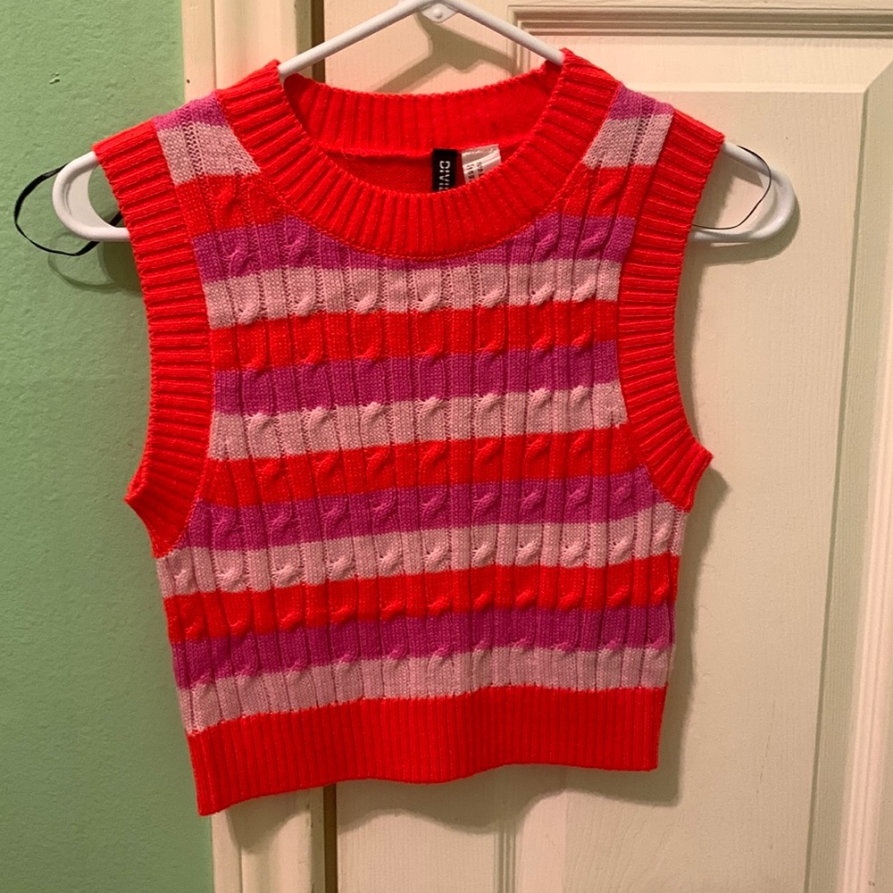 H&M divided sweater tank top